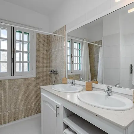 Semesterbostad Grande Maison En Bord De *